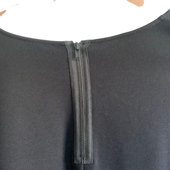 CAbi It's a Party Bell Sleeve V-Neck Top Black Sz Medium - Picture 4 of 9